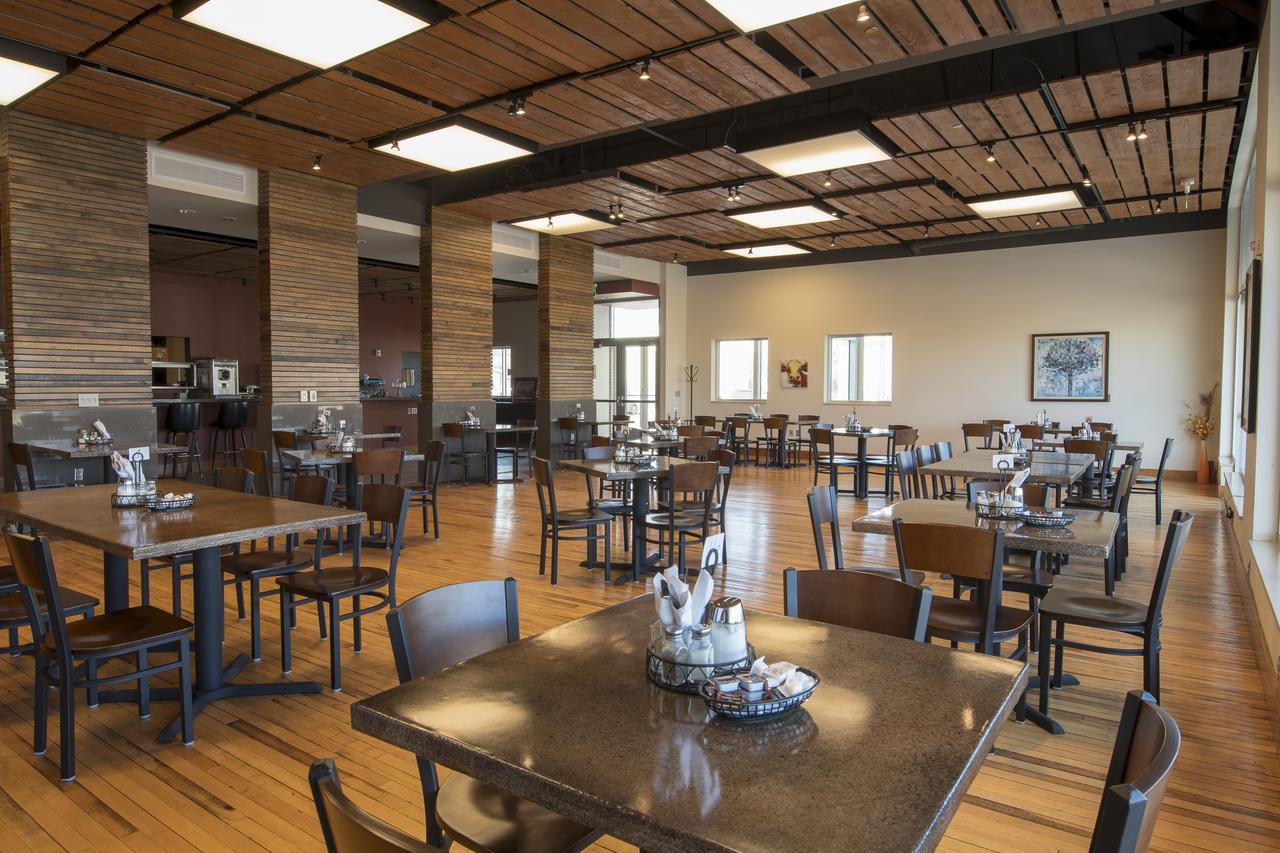 Watercrest Hotel And Conference Center Howard エクステリア 写真