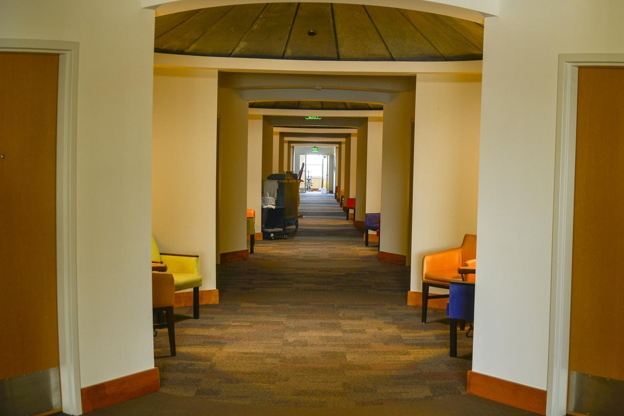 Watercrest Hotel And Conference Center Howard エクステリア 写真